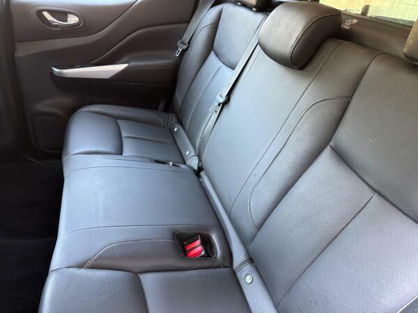 Nissan Navara Double Cab Pick Up Grey #12