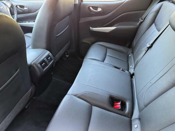 Nissan Navara Double Cab Pick Up Grey #18