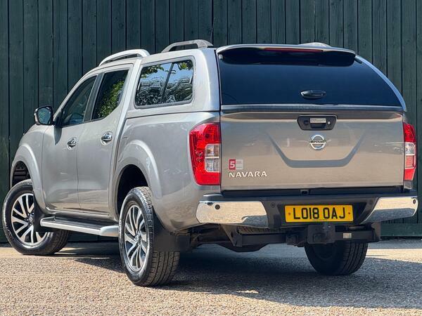 Nissan Navara Double Cab Pick Up Grey #9