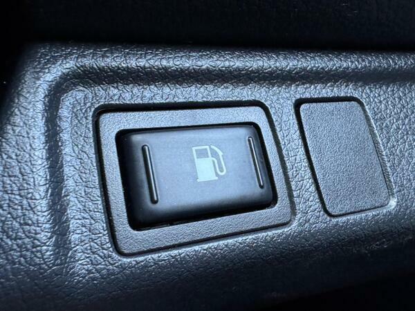 Nissan Navara Double Cab Pick Up Grey #42