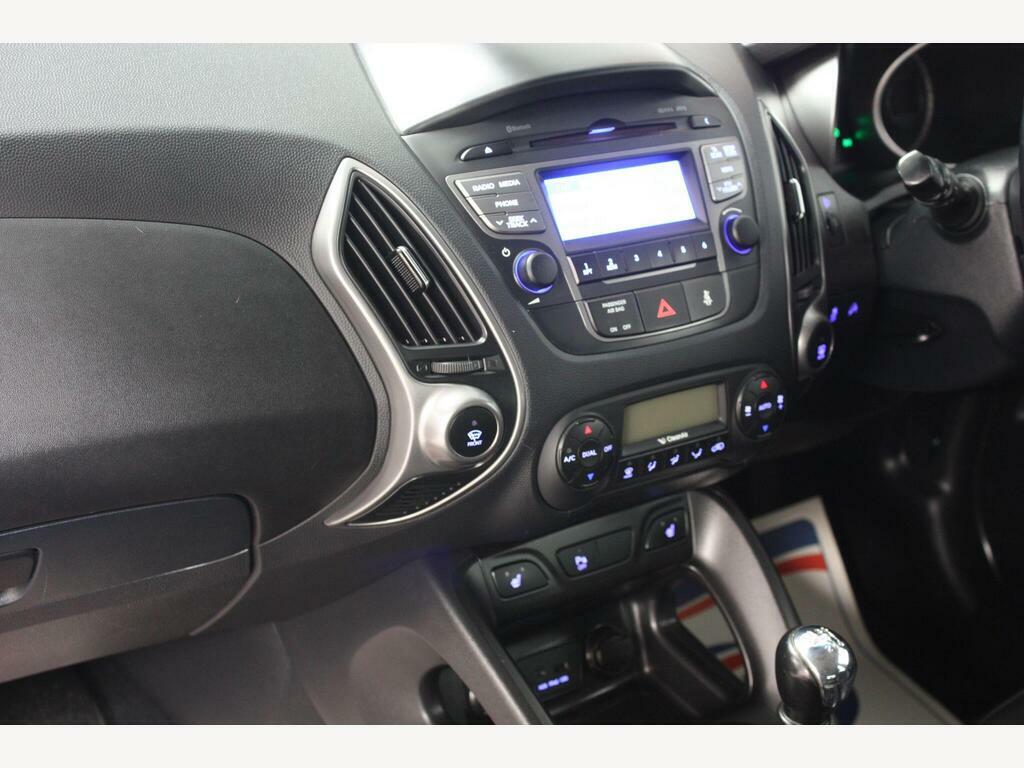 Hyundai Ix35 2.0 Crdi Premium 4Wd Euro 5 White #10