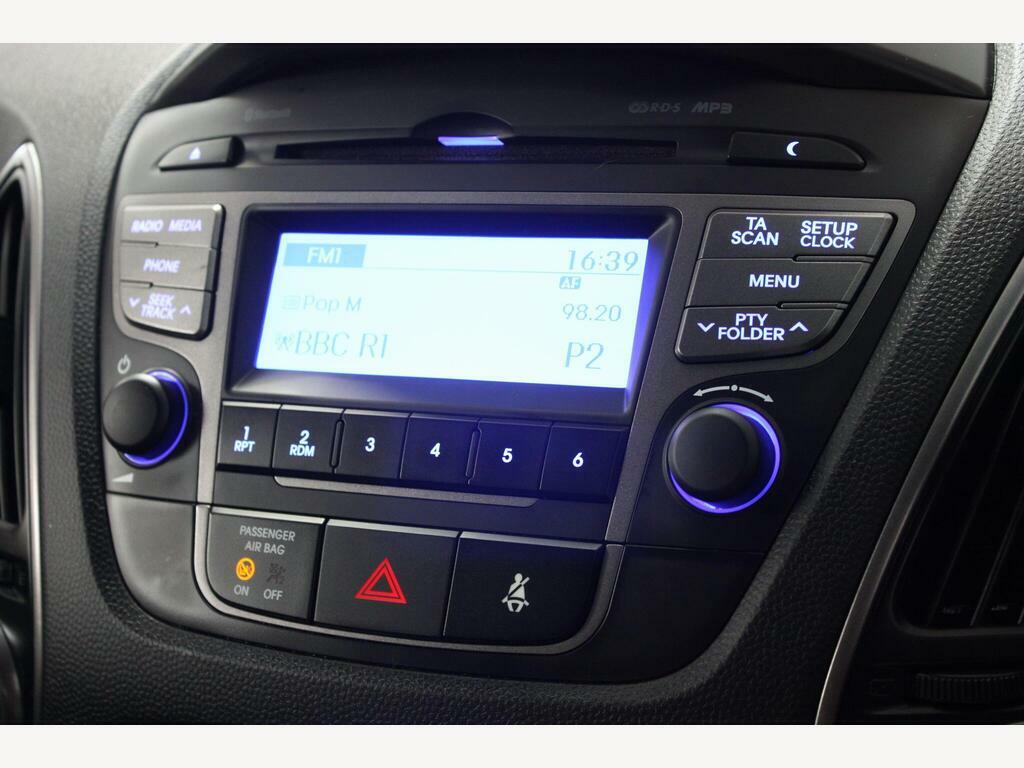 Hyundai Ix35 2.0 Crdi Premium 4Wd Euro 5 White #11