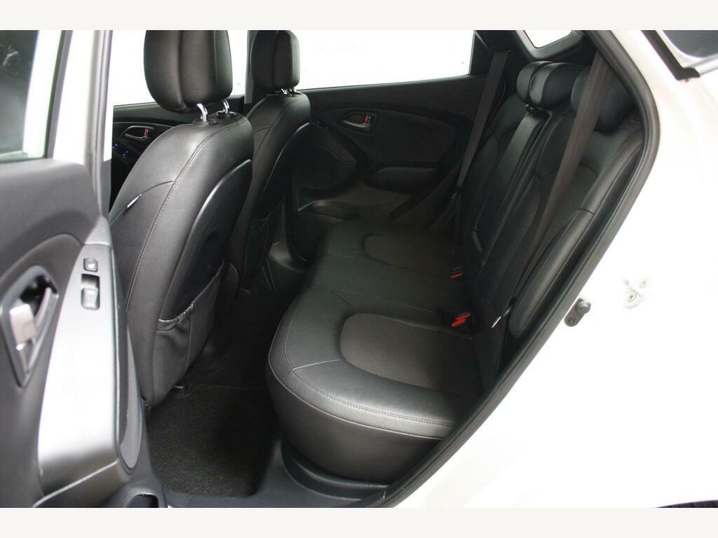 Hyundai Ix35 2.0 Crdi Premium 4Wd Euro 5 White #13