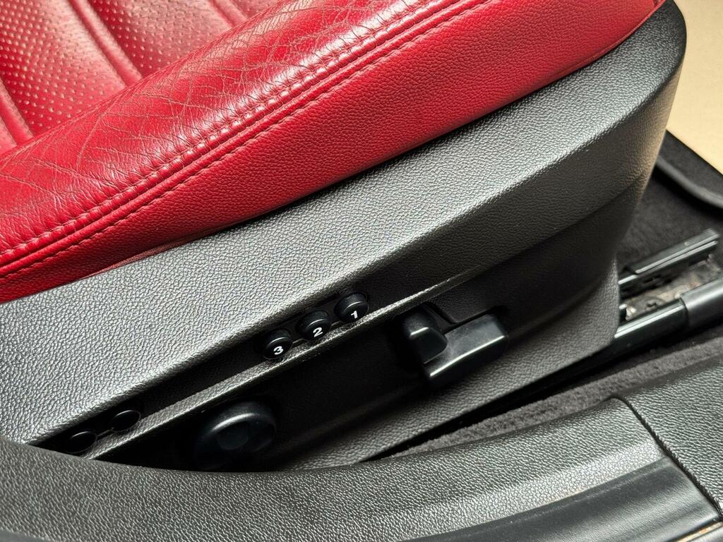 Alfa Romeo Giulia 2.2 Jtdm-2 180 Super Red #53