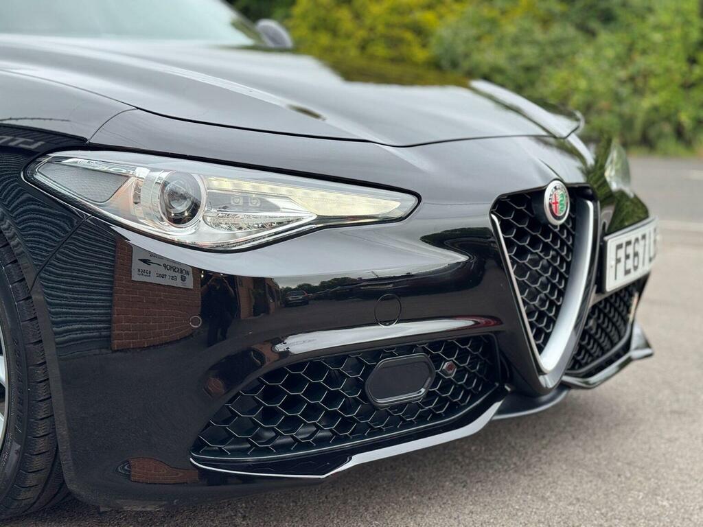 Alfa Romeo Giulia 2.2 Jtdm-2 180 Super Red #97