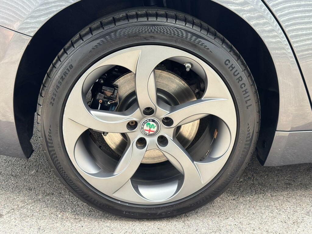 Alfa Romeo Giulia 2.0T Veloce Euro 6 Ss  #22