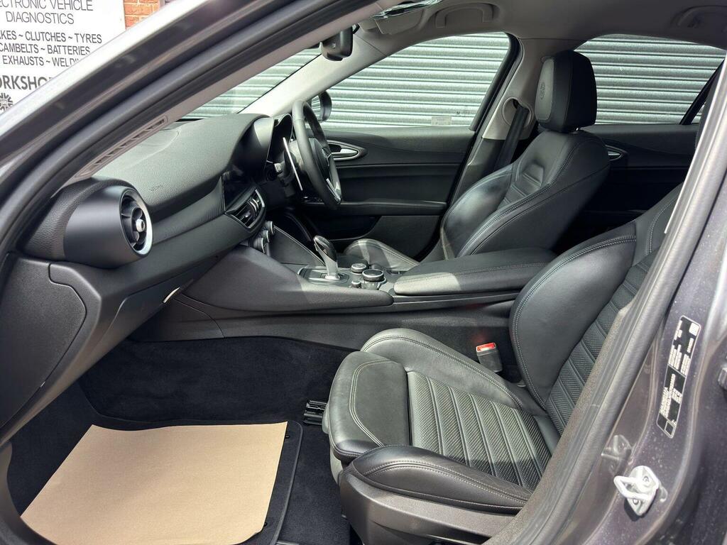Alfa Romeo Giulia 2.0T Veloce Euro 6 Ss  #37