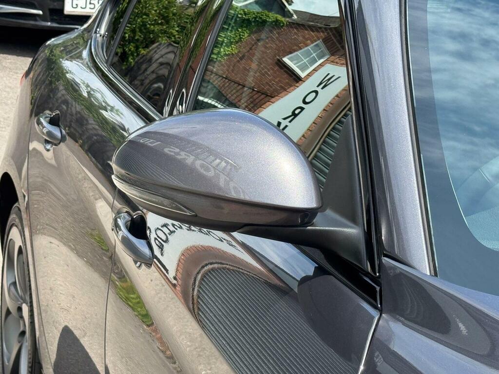 Alfa Romeo Giulia 2.0T Veloce Euro 6 Ss  #33