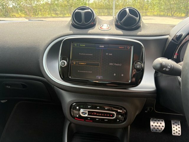 Smart Fortwo Coupe Eq Fortwo Pulse Premium White #21