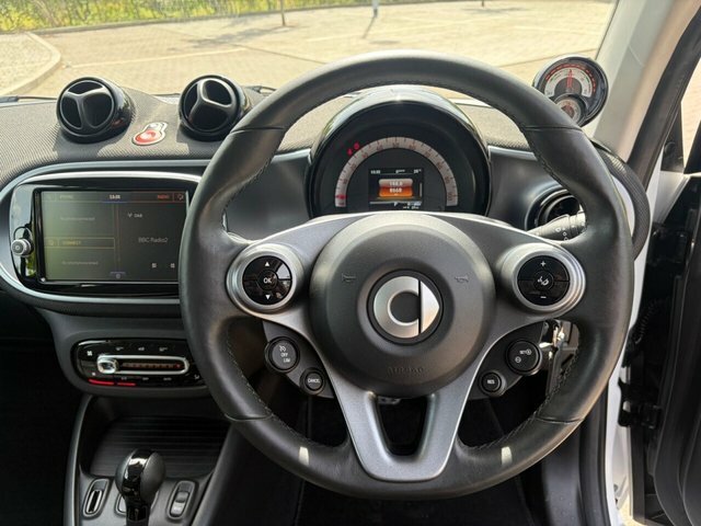 Smart Fortwo Coupe Eq Fortwo Pulse Premium White #16