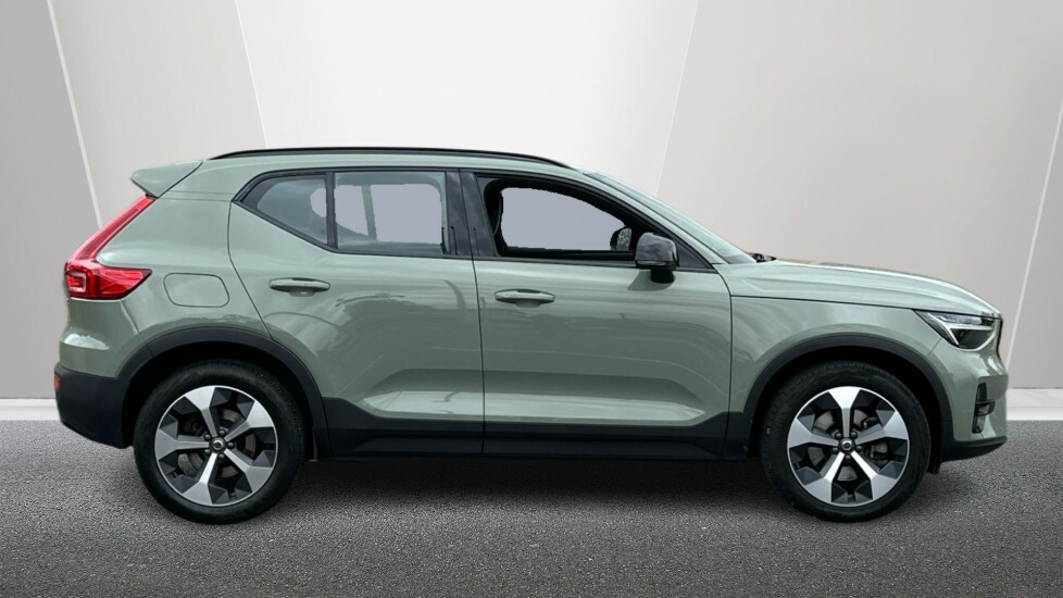 Volvo XC40 Plus, B4 Mild Hybrid, Dark MW74XDJ Green #3