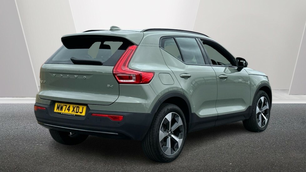 Volvo XC40 Plus, B4 Mild Hybrid, Dark MW74XDJ Green #2