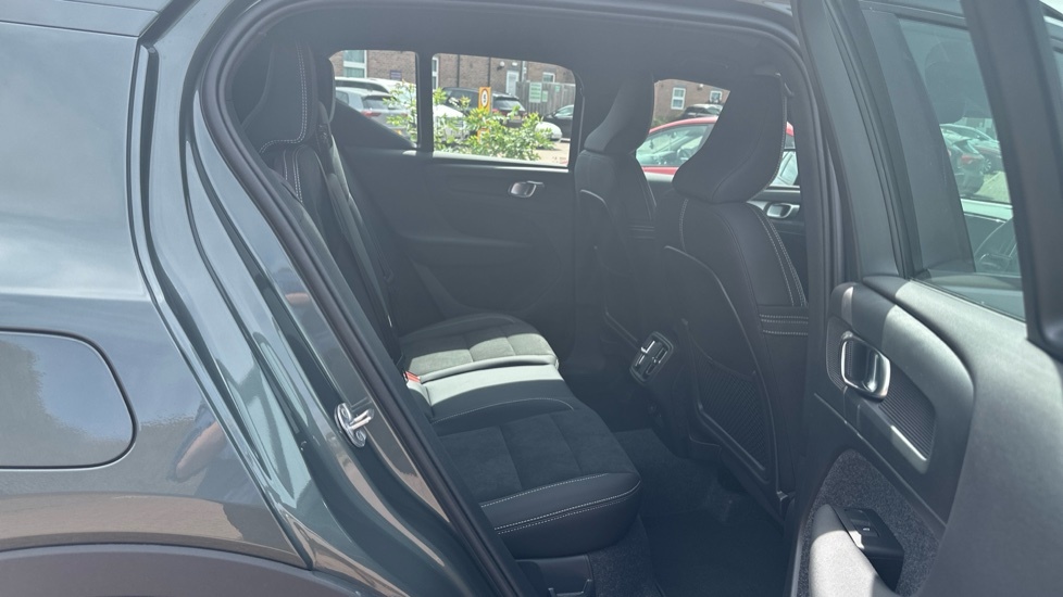 Volvo XC40 Plus, B3 Mild Hybrid, Darkadaptive Cruise BT26NWP #6