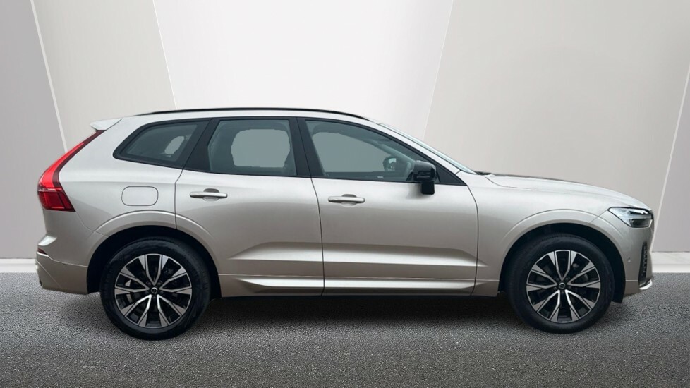 Volvo XC60 Plus, B4 Mild Hybrid, Dark 360 Camera Ha WF23UML #3