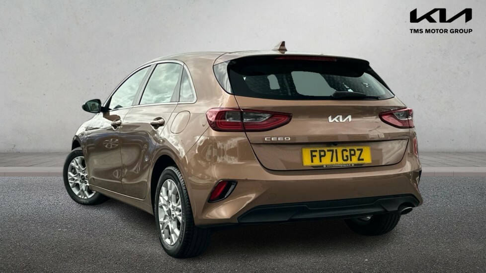 Kia Ceed 1.0 T-gdi Isg 2 FP71GPZ Brown #2