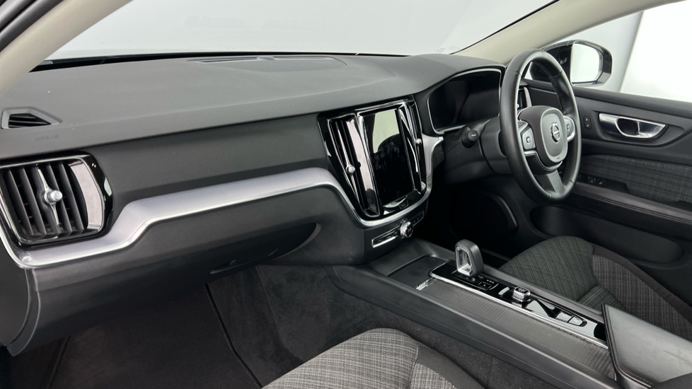 Volvo V60 Core, B3 Mild Hybrid, BG23HKV Black #6