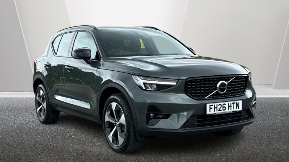 Volvo XC40 Plus, B3 Mild Hybrid, Dark 