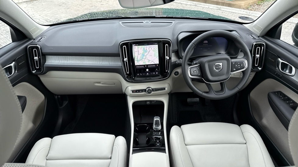 Volvo XC40 Ultra, B3 Mild Hybrid, Bright Blond Leat FH26JFO  #5