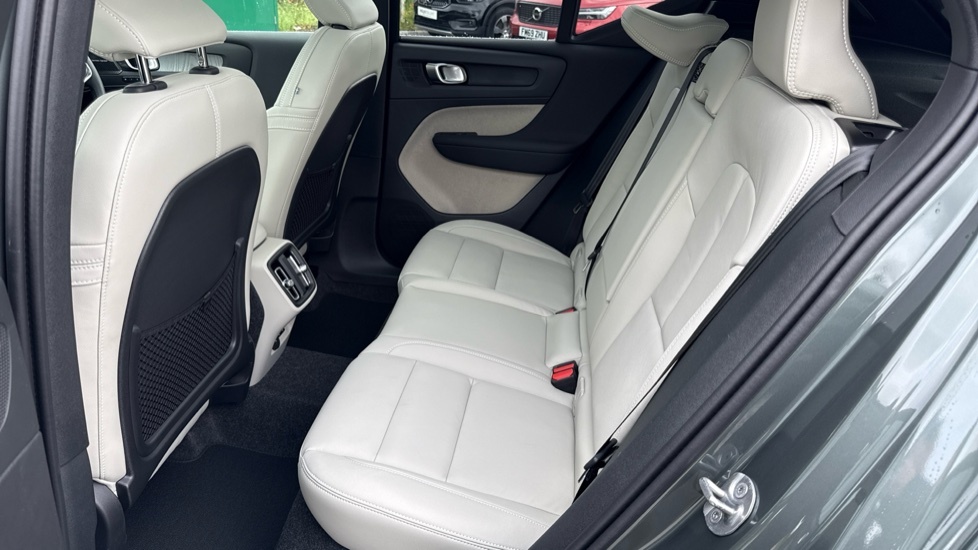 Volvo XC40 Ultra, B3 Mild Hybrid, Bright Blond Leat FH26JFO  #6