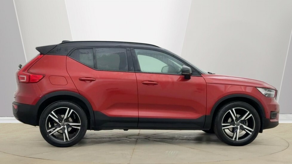 Volvo XC40 1.5 T3 R-design Euro 6 Ss CA21FME Red #2