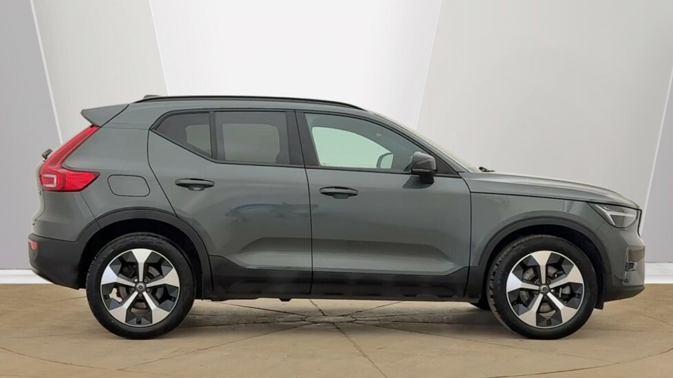 Volvo XC40 Plus, B3 Mild Hybrid, Dark RJ25AYS #2