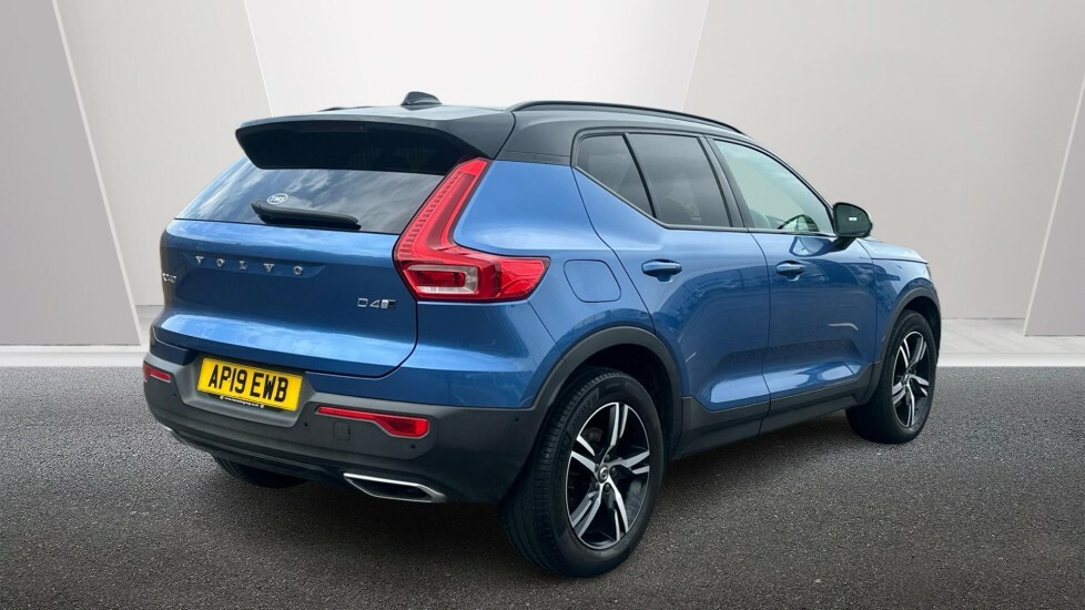 Volvo XC40 D4 Awd R-design Panoramic Roof AP19EWB Blue #2