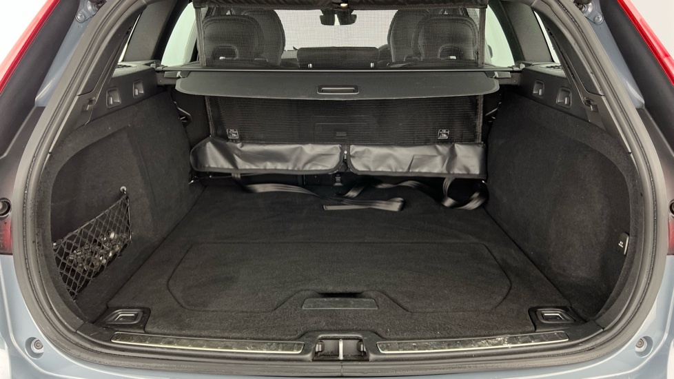 Volvo V60 Plus, B3 Mild Hybrid, Dark BG23AHP Grey #5