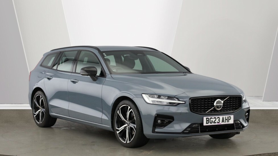 Volvo V60 Plus, B3 Mild Hybrid, Dark Grey