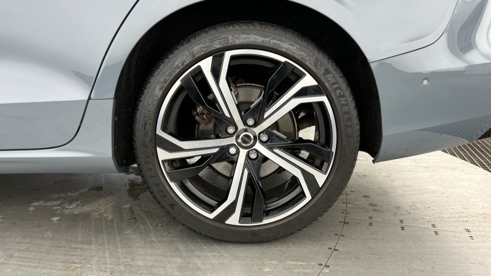 Volvo V60 Plus, B3 Mild Hybrid, Dark BG23AHP Grey #4