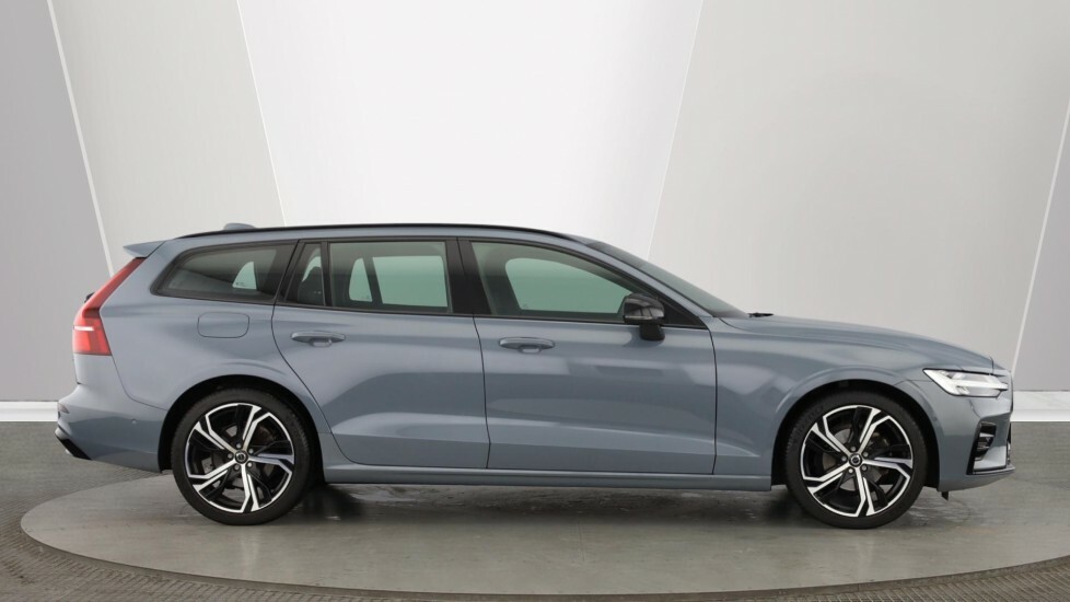 Volvo V60 Plus, B3 Mild Hybrid, Dark BG23AHP Grey #2