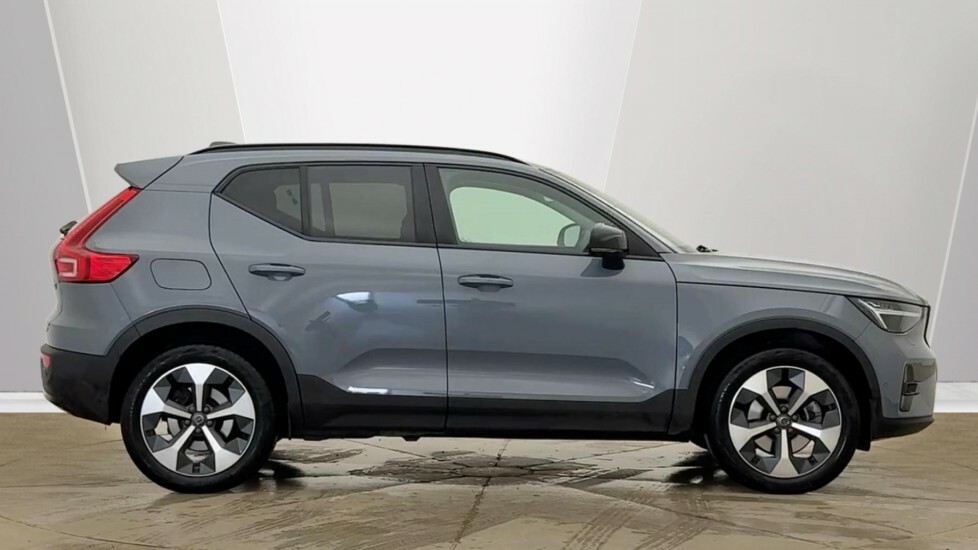 Volvo XC40 Ultimate, B4 Mild Hybrid, Dark CK23ZHP Grey #2