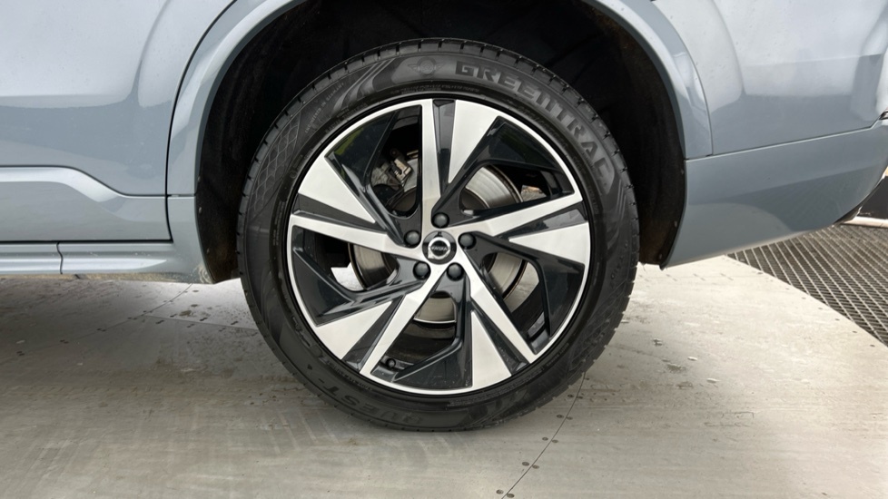 Volvo XC90 R-design, B5 Awd Mild Hybrid, 7 Seats YY22FZD Grey #4