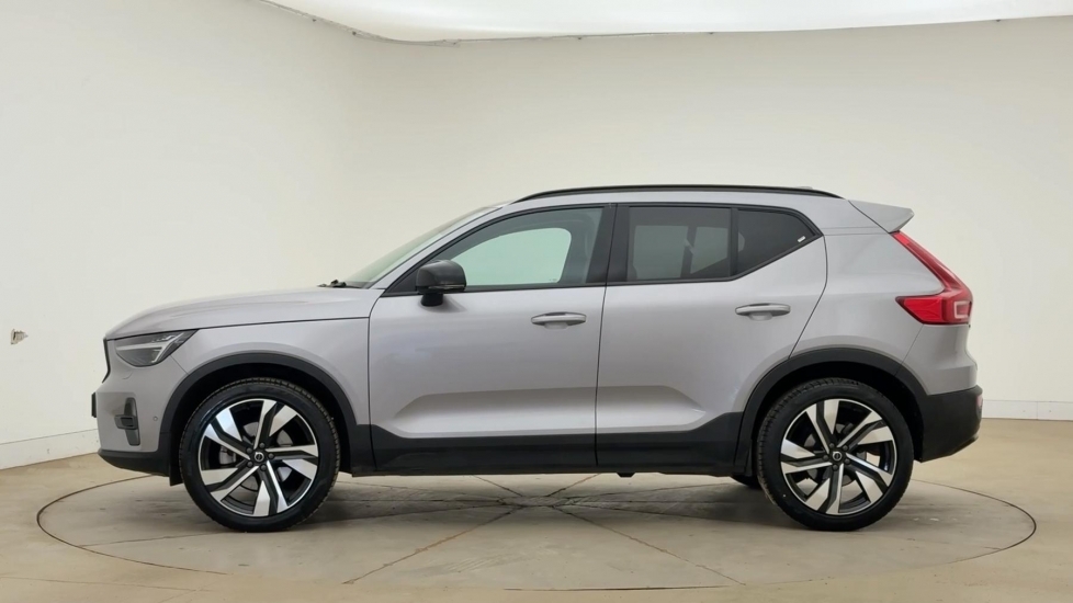 Volvo XC40 Ultra, B4 Mild Hybrid, Dark LA25YBC Silver #6