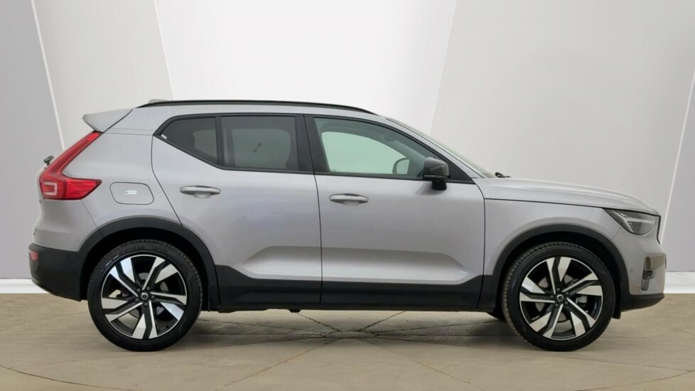 Volvo XC40 Ultra, B4 Mild Hybrid, Dark LA25YBC Silver #2