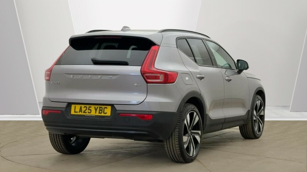 Volvo XC40 Ultra, B4 Mild Hybrid, Dark LA25YBC Silver #3