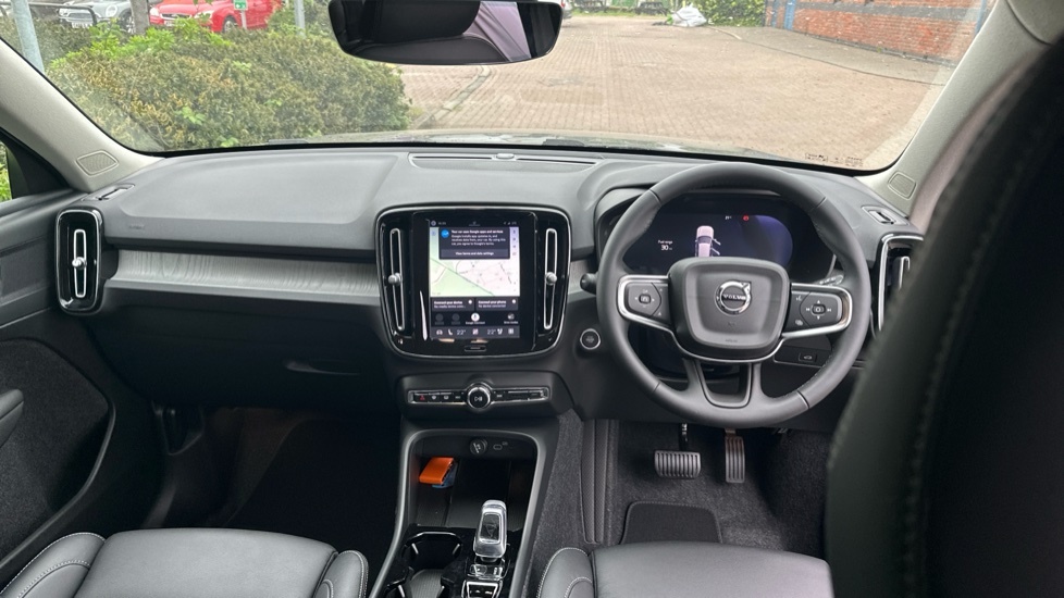 Volvo XC40 Plus, B4 Mild Hybrid, Dark BL26NVH  #5