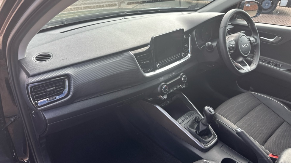 Kia Stonic 1.0 T-gdi Isg Gt-line DV23ZHZ Black #3