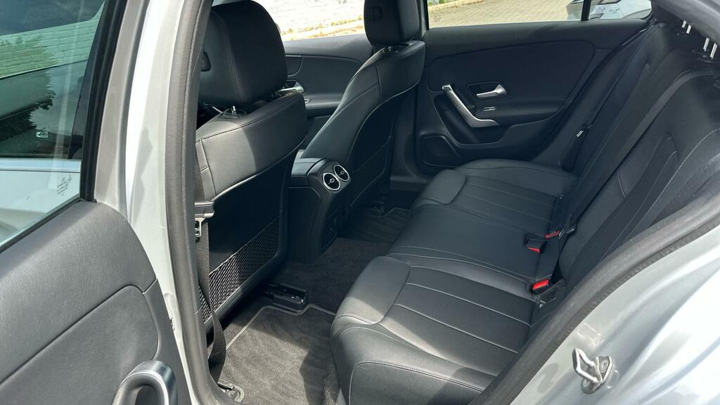 Mercedes-Benz A Class 1.3 A180 Sport Edition Executive 7G-dct Euro 6 BG71UBP Silver #6
