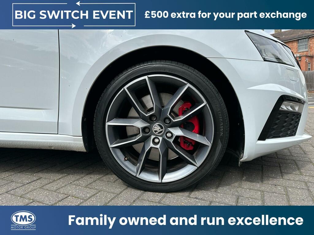 Skoda Octavia 2.0 Tsi Vrs Dsg Euro 6 Ss FP19BGF White #2