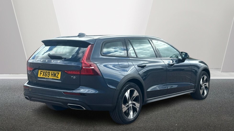 Volvo V60 Cross Country T5 Awd Plus Cruise Control Park Assist Blue #2