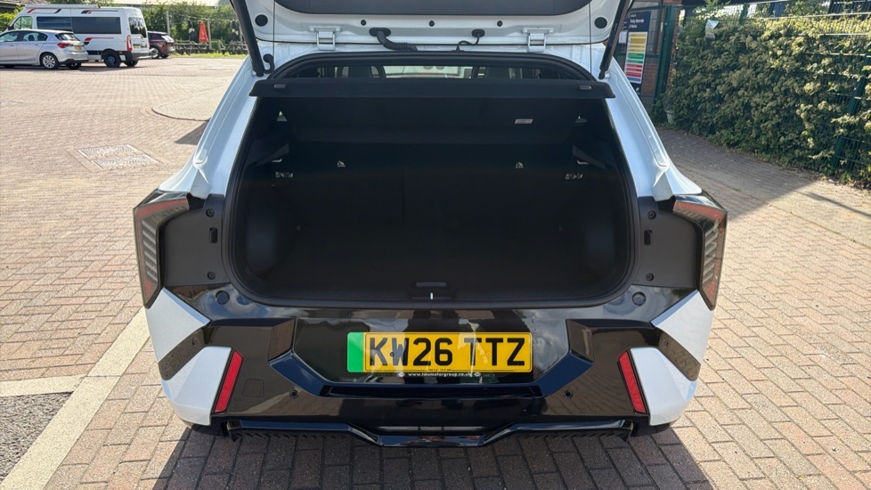 Kia EV4 81.4Kwh Air Hatchback 201 Bhp White #8