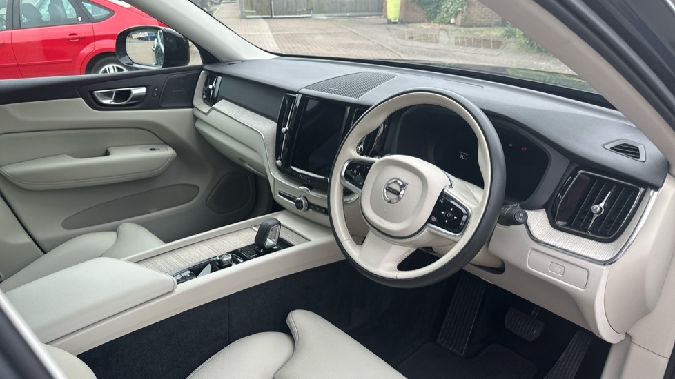 Volvo XC60 2.0 B4 Mhev Plus Euro 6 Ss Blue #4