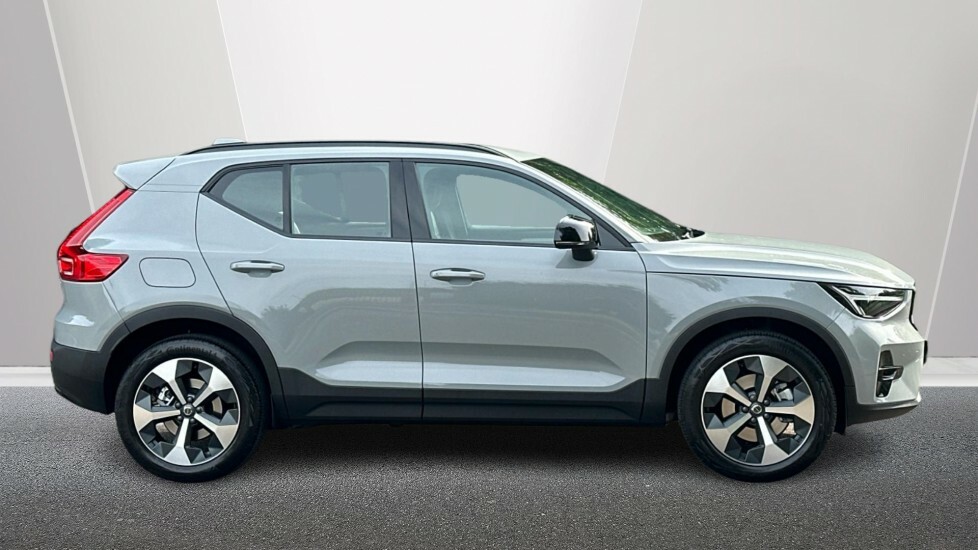 Volvo XC40 2.0 B3 Mhev Plus Dark Dct Euro 6 Ss BP26JWW Grey #3