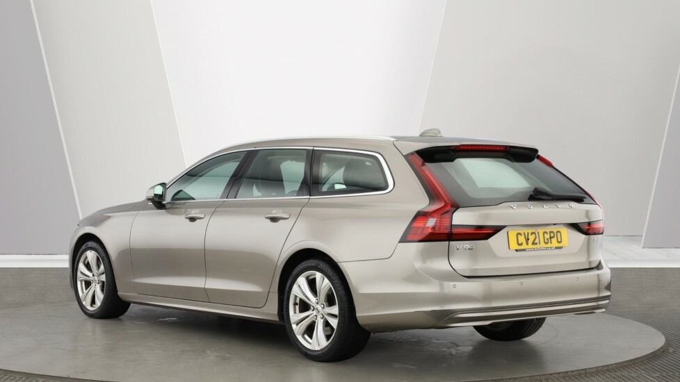 Volvo V90 2.0 B4 Mhev Momentum Estate Hybrid Grey #3