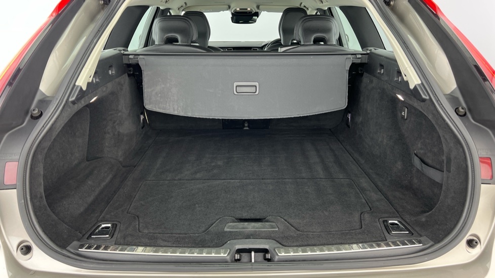 Volvo V90 2.0 B4 Mhev Momentum Estate Hybrid Grey #5