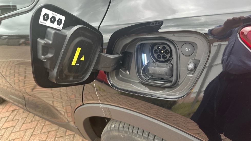 Volvo EX40 Ultra 408 Awd Twin Motor Foldable Towbar Harman K Blue #33