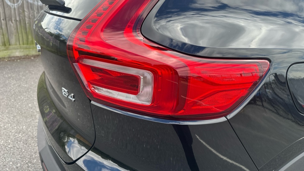 Volvo XC40 B3 P Plus Dark Rear Camera, Heated Seats, Apple Blue #21