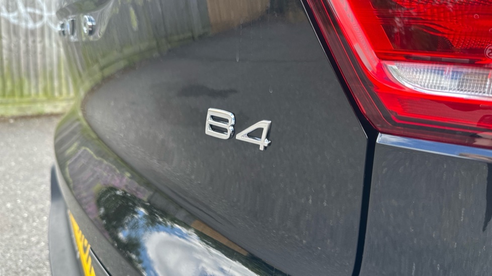 Volvo XC40 B3 P Plus Dark Rear Camera, Heated Seats, Apple Blue #20