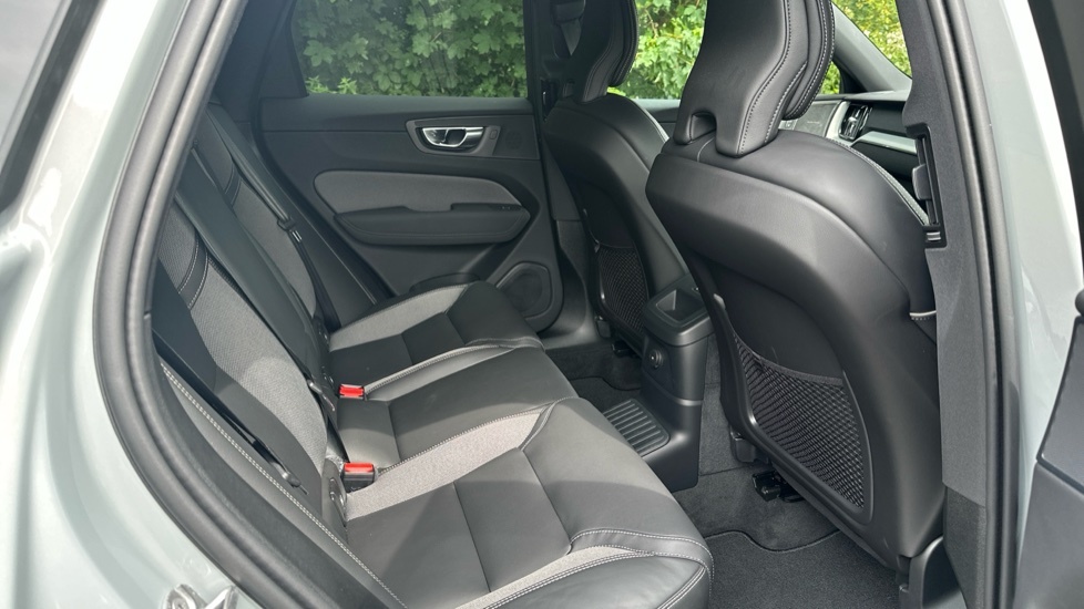 Volvo XC60 2.0 T6 18.8Kwh Plus Black Edition Awd Euro 6 Grey #6