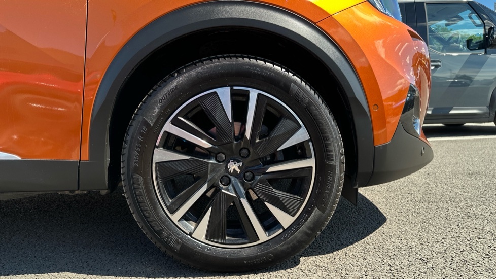 Peugeot 2008 1.2 Puretech Gt Premium Suv Eat Euro 6 Orange #5
